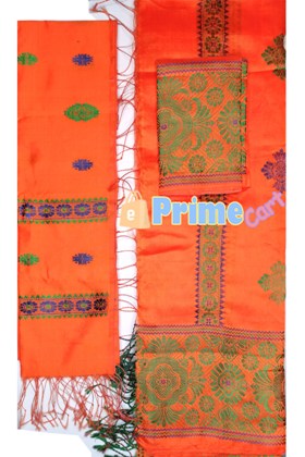 Pat Dokhona with fasra and blouse material